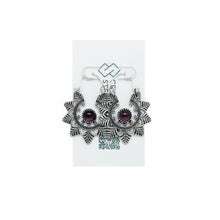 Load image into Gallery viewer, Leaf Border Earrings