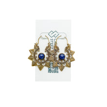 Load image into Gallery viewer, Leaf Border Earrings