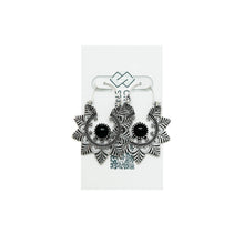 Load image into Gallery viewer, Leaf Border Earrings