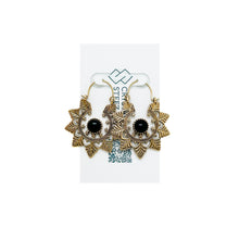 Load image into Gallery viewer, Leaf Border Earrings