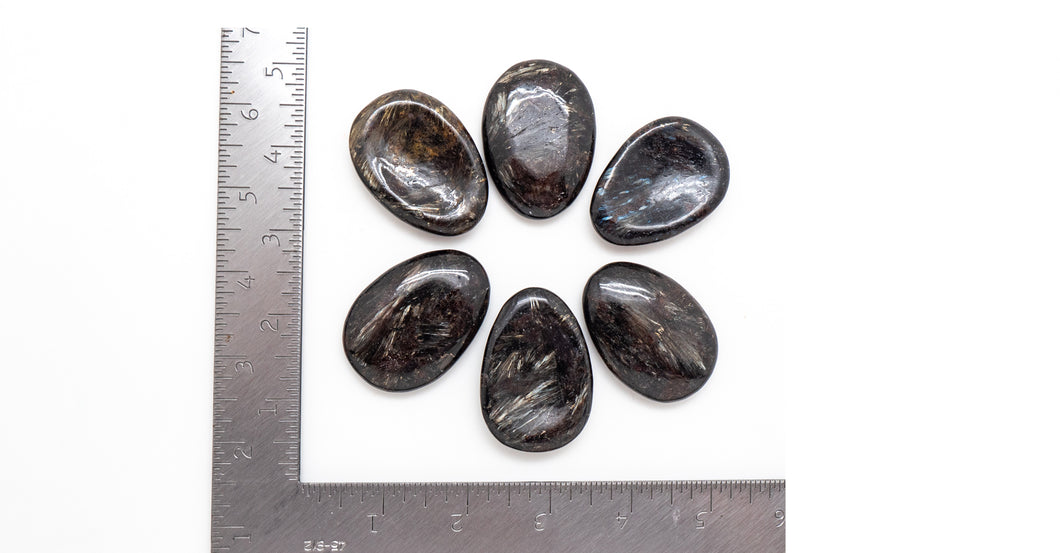 Arfvedsonite: TearDrop WorryStone